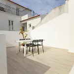 Апартаменты A46 - Oliveira Downtown *