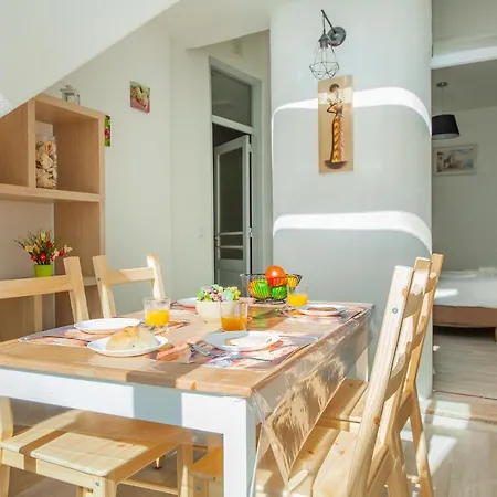 A46 - Oliveira Downtown * Λάγος