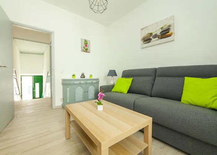 A46 - Oliveira Downtown Apartment *